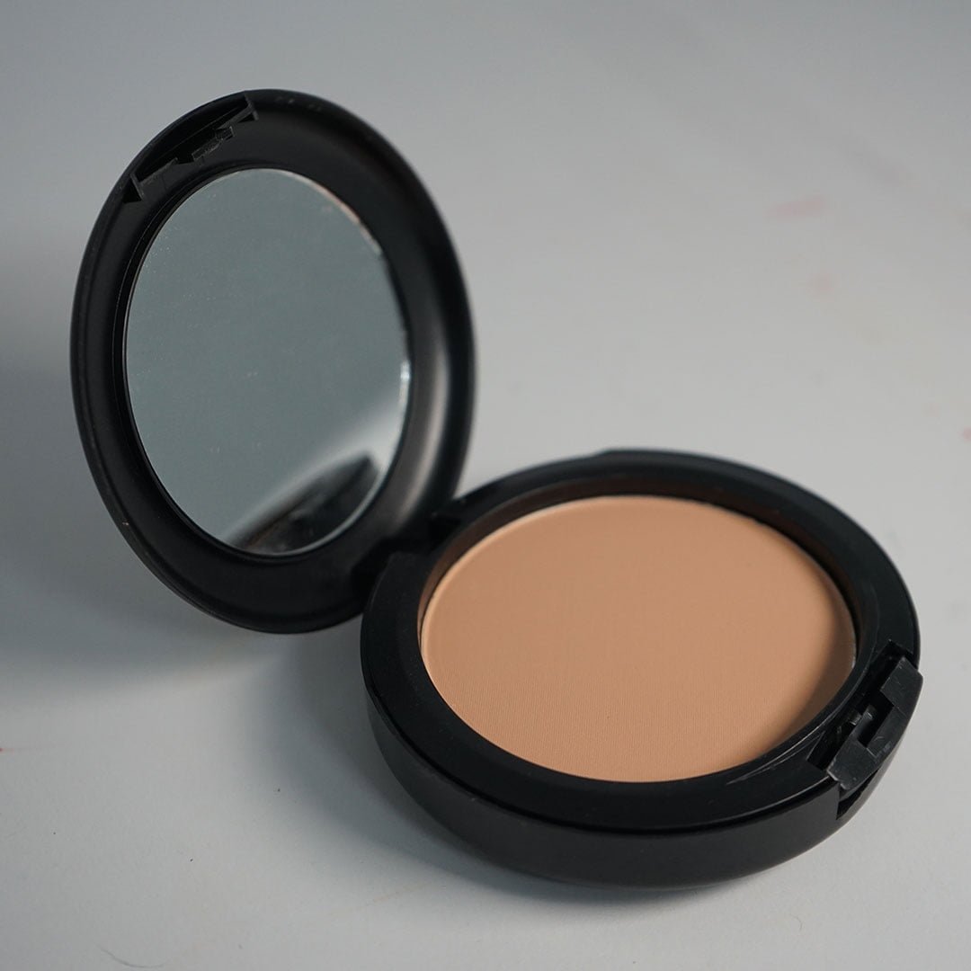 بودرة من ماك باودر بلس