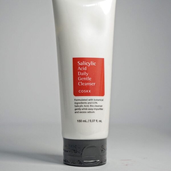 منظف ​​يومي مرطب لطيف بحمض الساليسيليك 150 مل من كوسركس