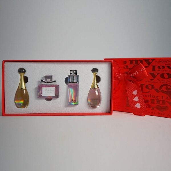 مجموعه عطور نسائية من ديور - 4 قطع