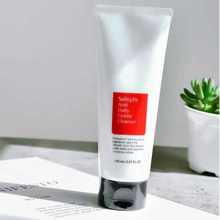 منظف ​​يومي مرطب لطيف بحمض الساليسيليك 150 مل