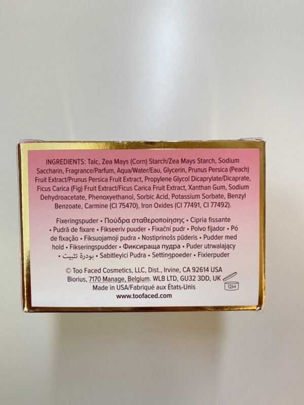 بودرة تثبيت غير لامعة بلون الخوخ